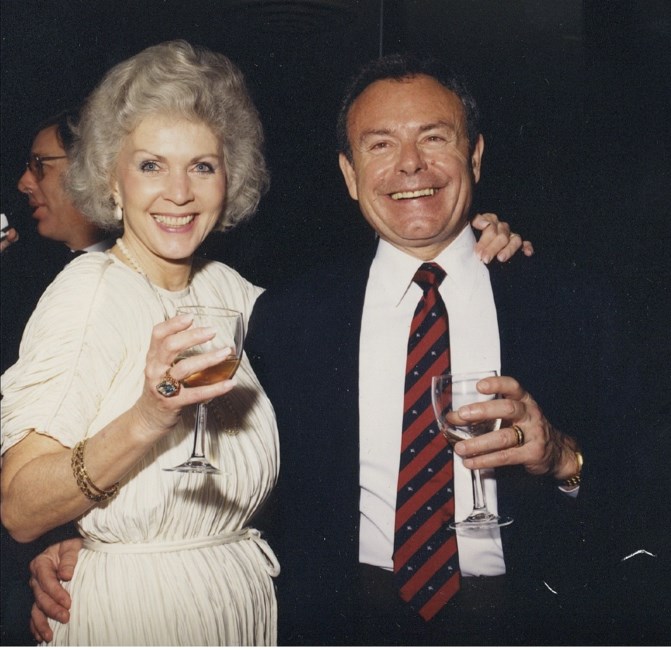 Avis de décès de James C. Woodard