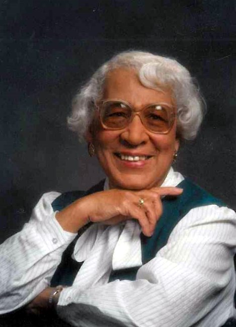 Obituary of Carmen Sylvia Lawrence