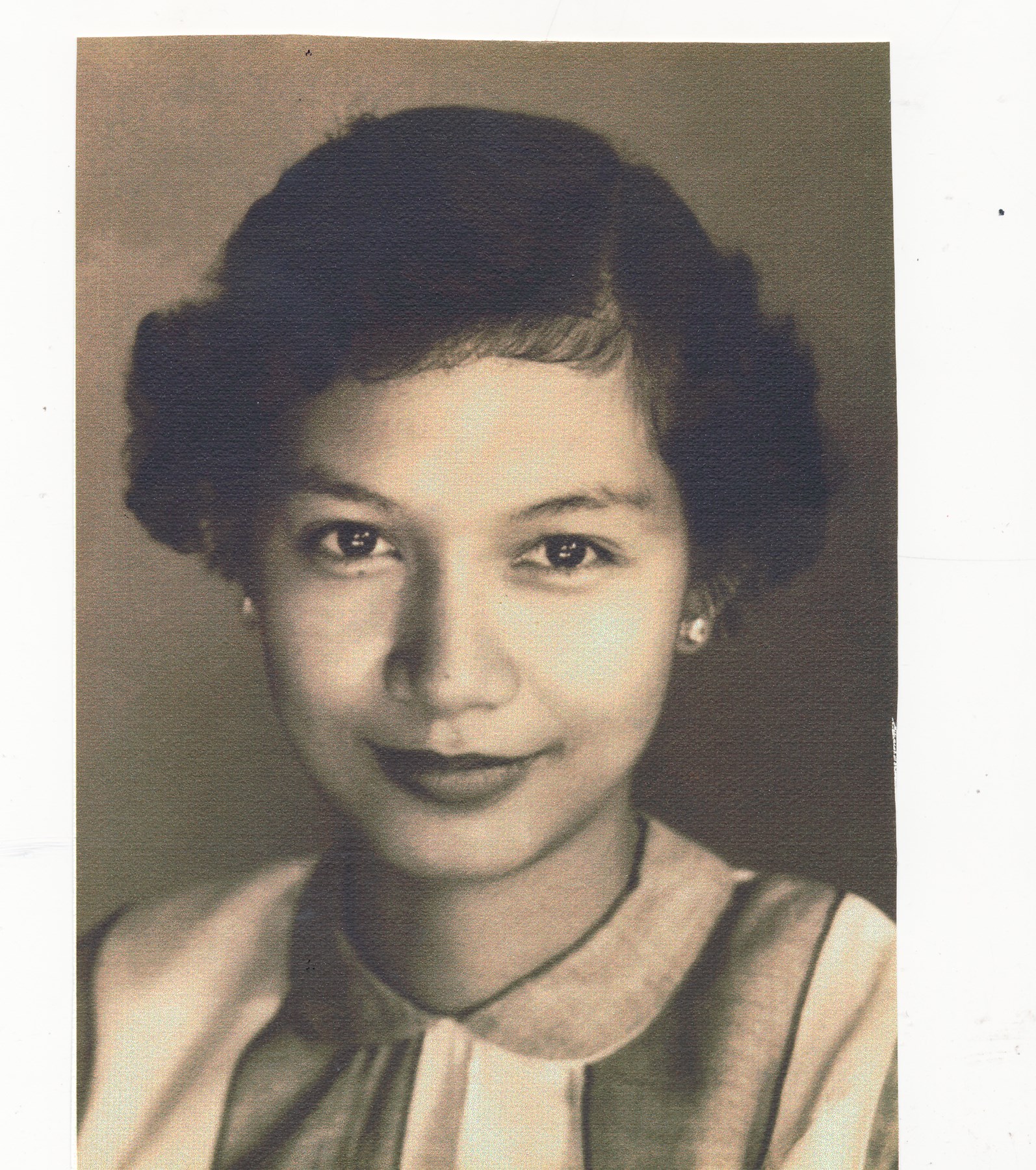 Obituary of Gloria De Castro Capangan
