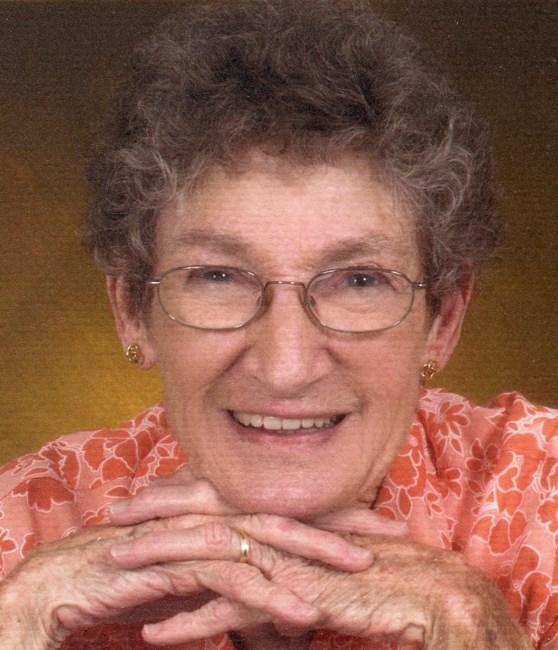 Obituary of Arlynn (Lynn) Edwina Moore