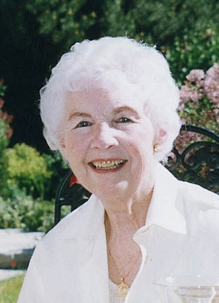 Obituary of Ruth Elizabeth MacNeill