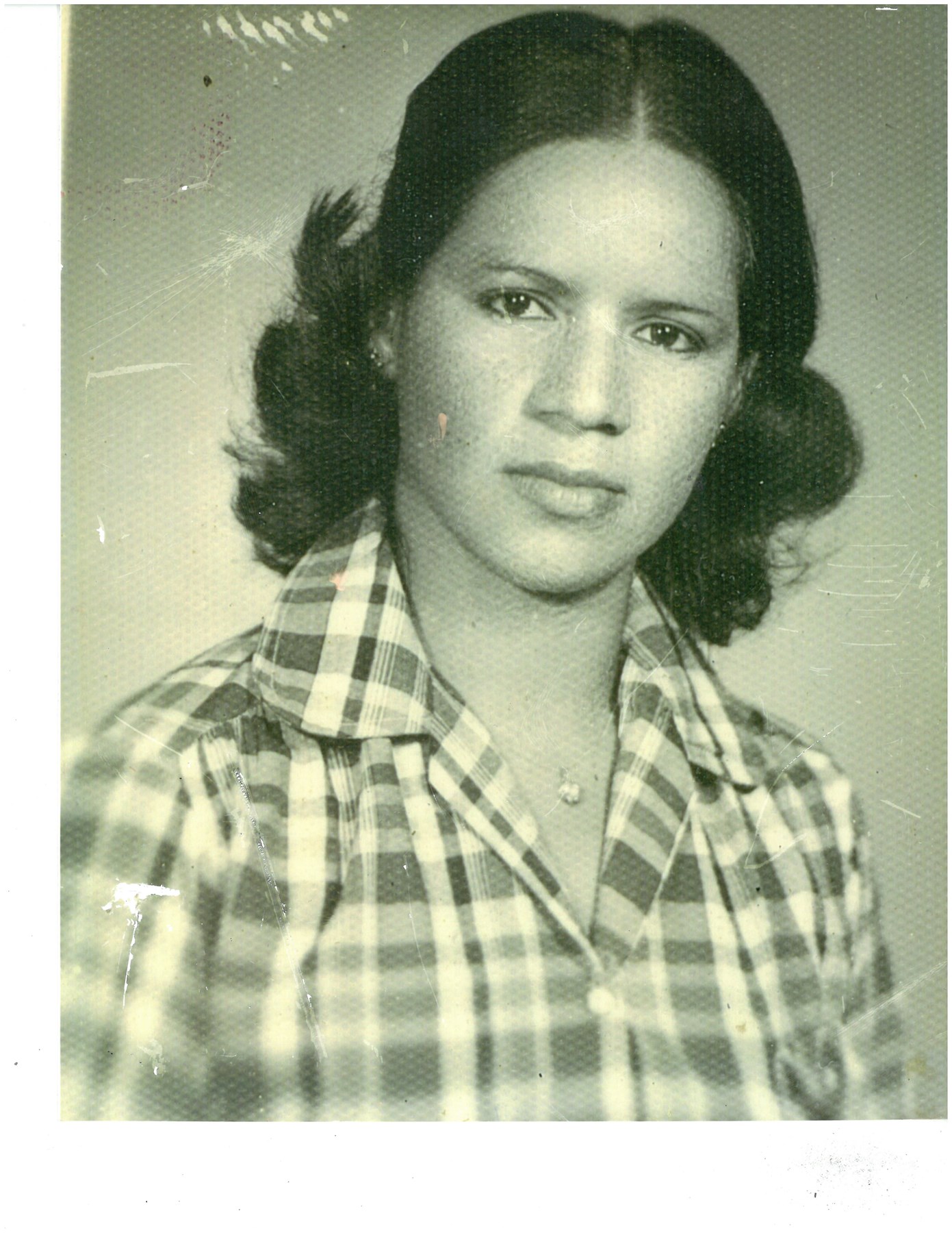 Obituary of Elena Emperatriz Aparicio De Reyes