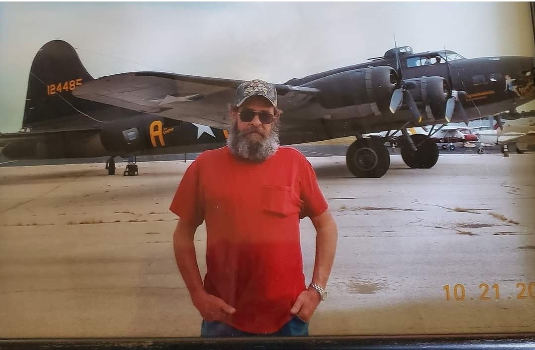 Obituario de Gerald H. Davis