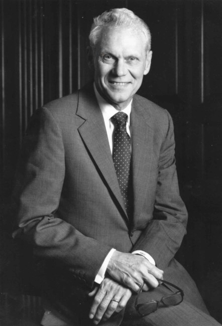 Obituary of Robert E. Hecht Sr.