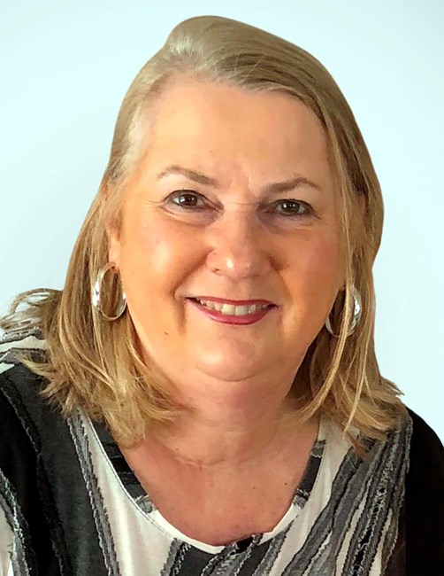 Obituary of Elaine Chesmar