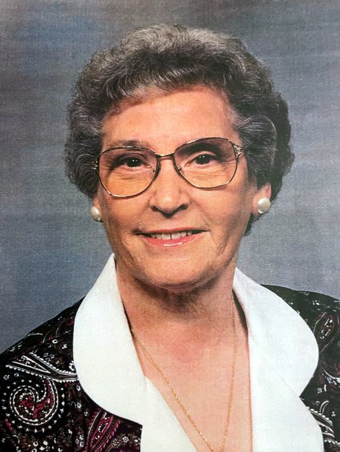 Obituary of Juanita Kirby Garrett