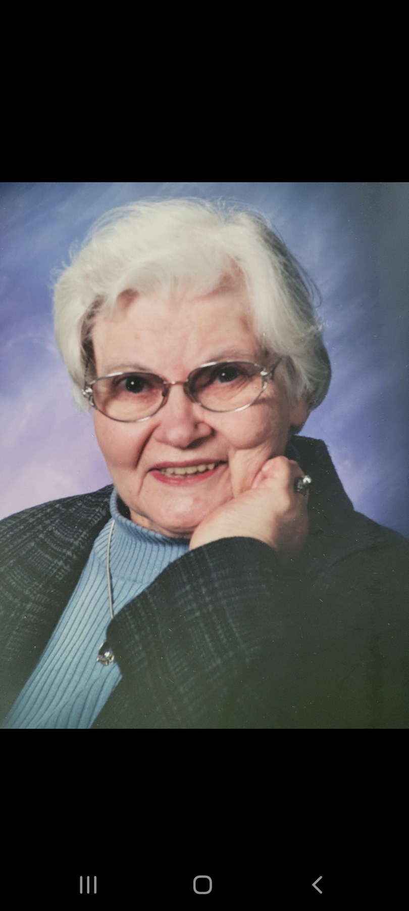Obituary of Jean Estelle Helm
