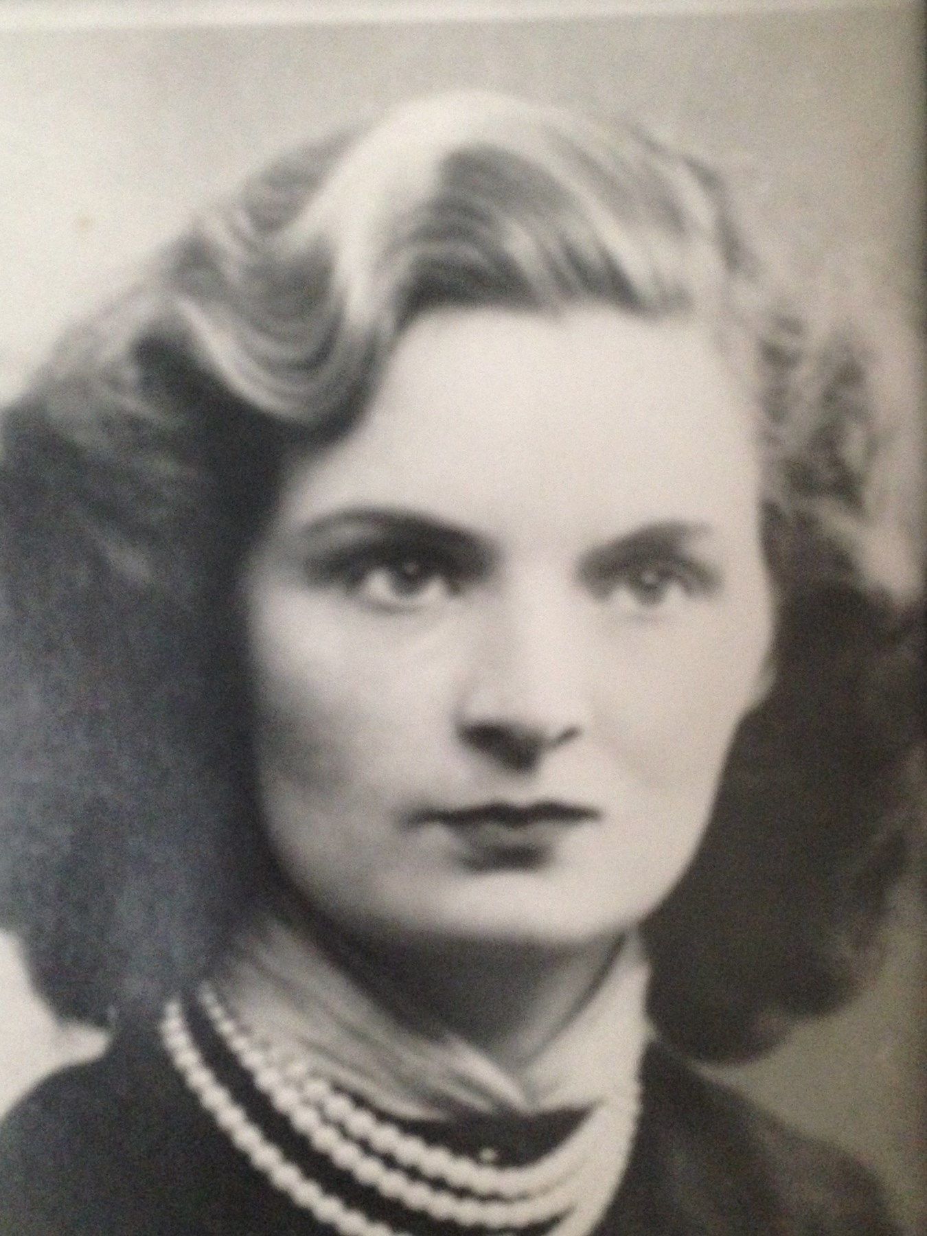 Avis de décès de Barbara Copplestone Andrews