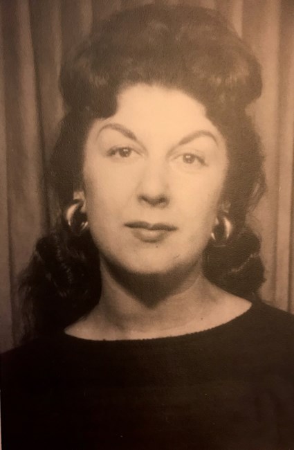 Obituario de Ms. Gloria Sanchez Daniel