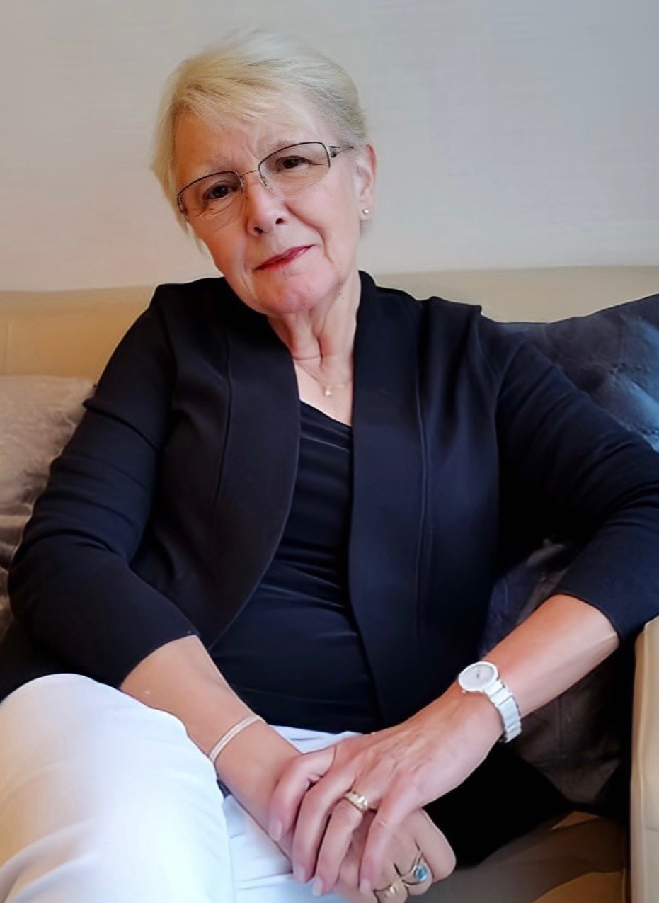 Obituary of Yvonne Mary Schulze