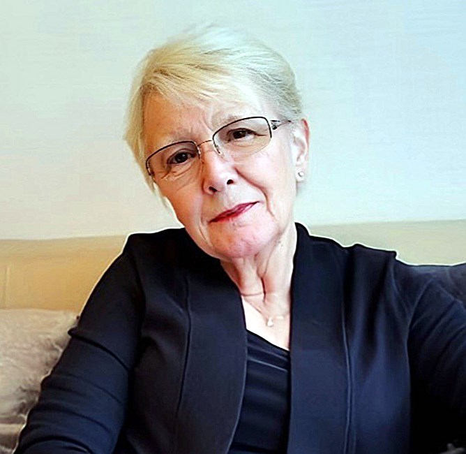 Obituary of Yvonne Mary Schulze