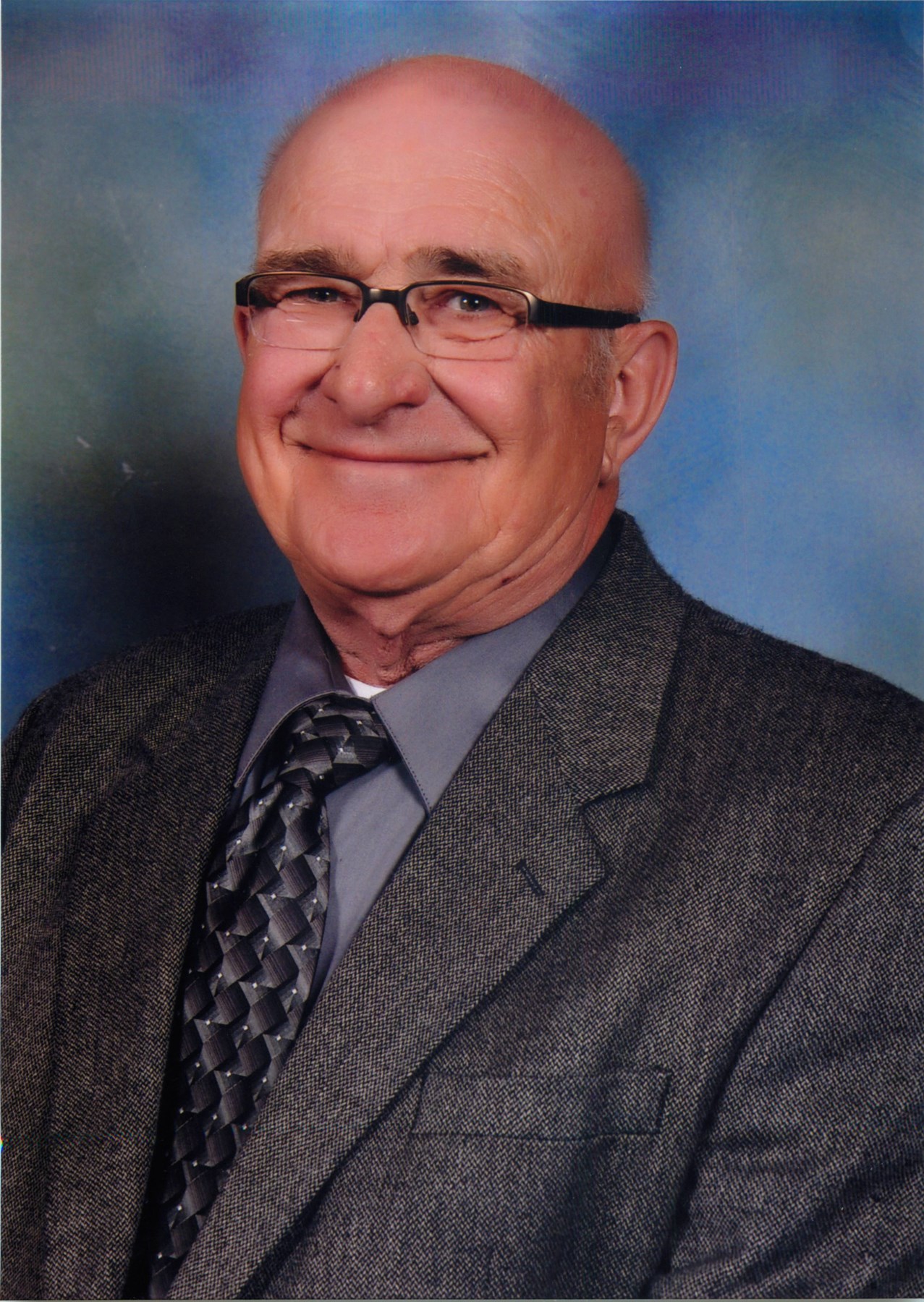 Obituary of Kenneth R. Mach