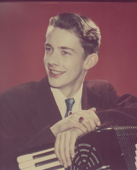 Obituario de Eugene Egnoski