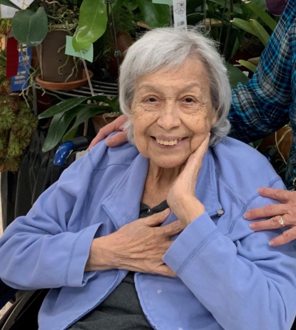 Obituary of Gloria (Flores) Aguilar