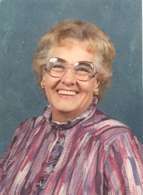 Obituary of Maxciene Esther Davis