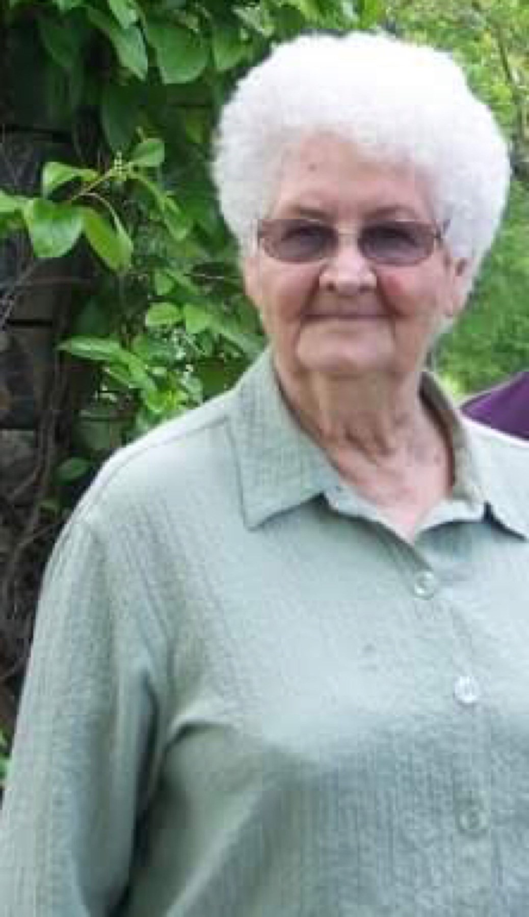 Obituary of Helen Louise Weekley