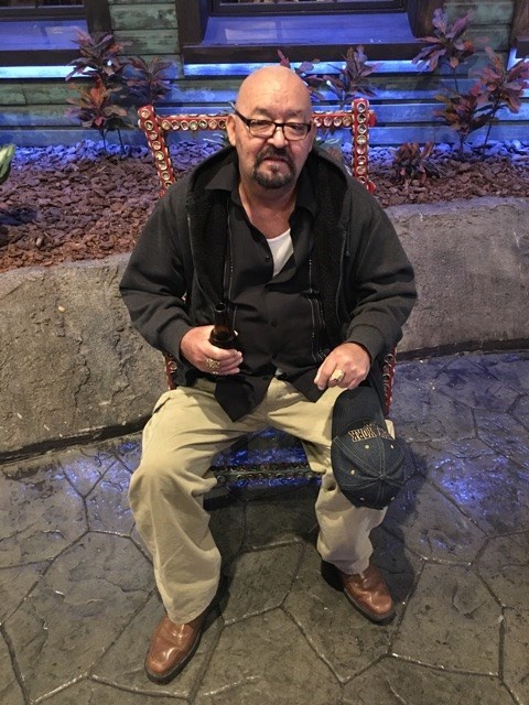 Obituario de Miguel A. Macias