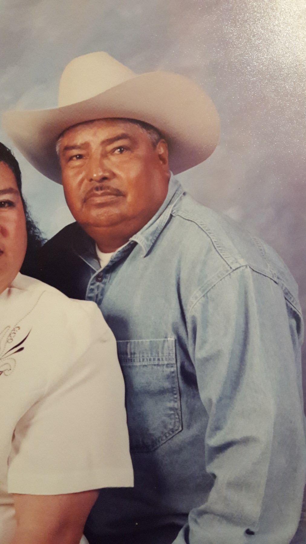 Obituario de Pedro Gomez