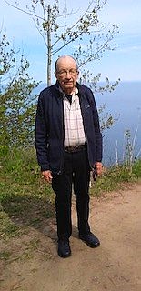 Avis de décès de William George Knowles