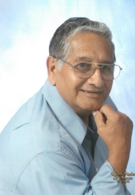 Obituary of Roberto R. Flores