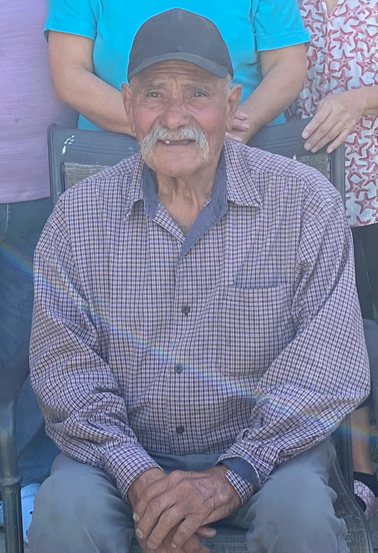 Obituary of Oscar Tovar