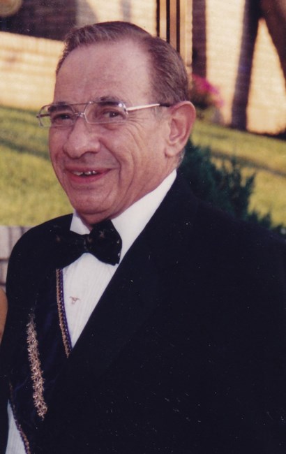 Obituary of Benard Laves