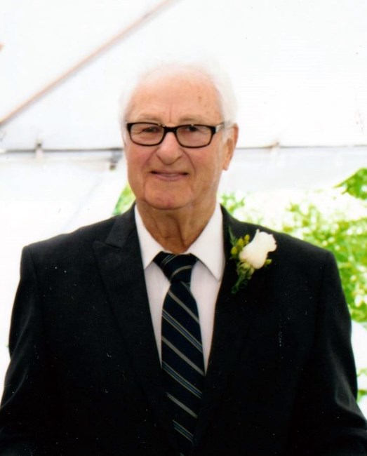 Avis de décès de Walter Malcolm Wills