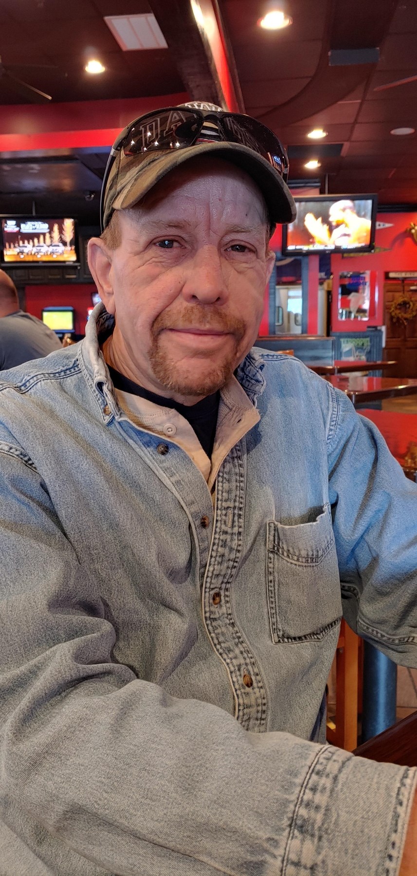 Obituario de Bennett Carl Levine