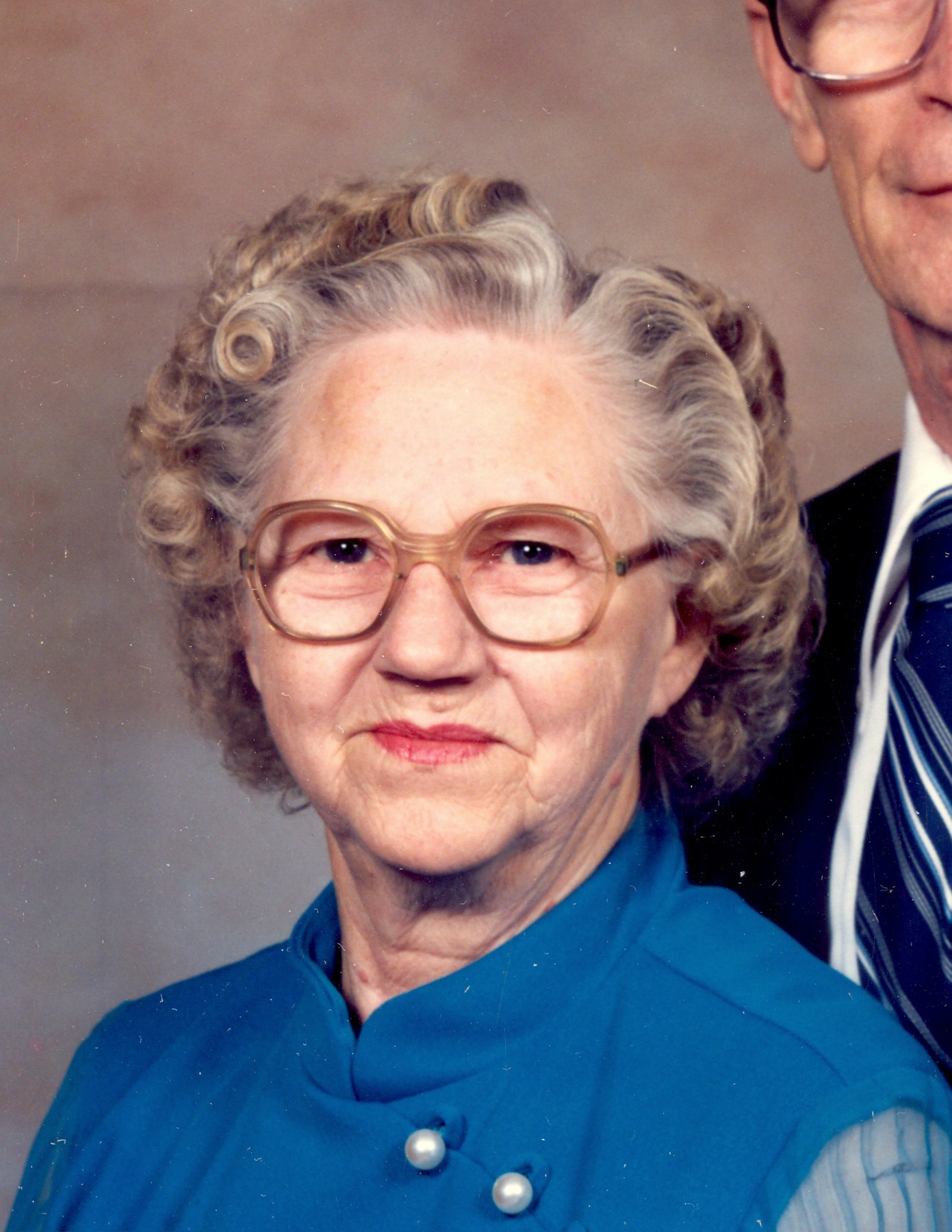 Obituary of Emma M. "Cotton" Howard