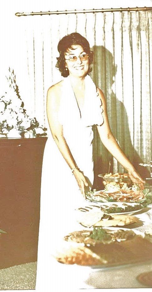 Obituario de Carolyn L. Felando