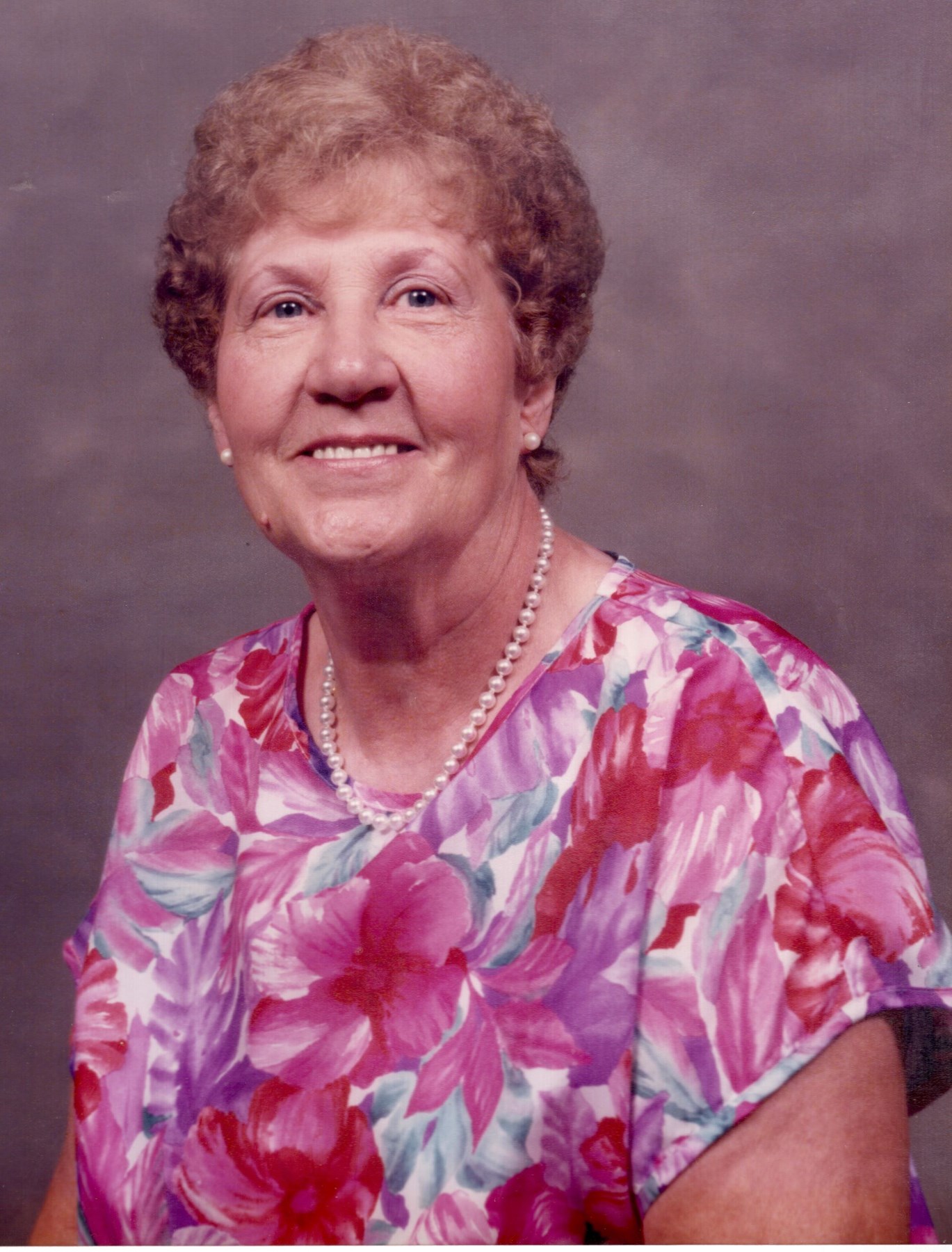 Loena "Tena" Catherine (Holcomb) Winston Obituary - Beckley, WV