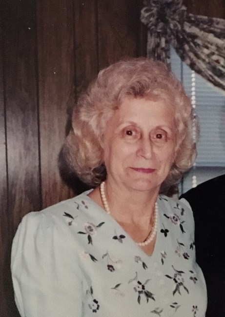 Obituario de Mrs. Betty R Bell