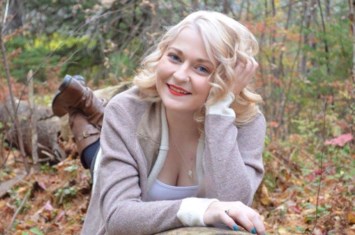 Obituary of Megan Theresa Farrell