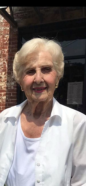 Obituary of Margaret Smith Daniel