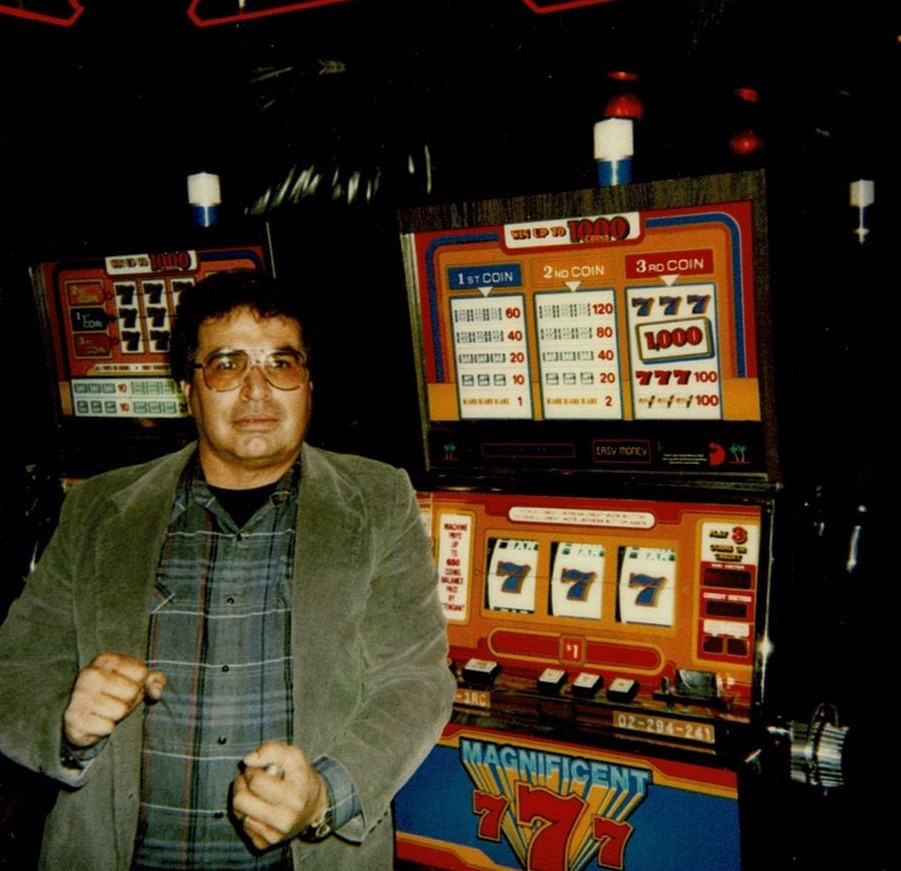 Obituary of Robert Munoz