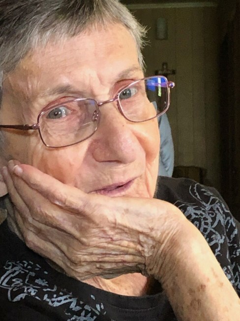 Avis de décès de Bessie Rouge