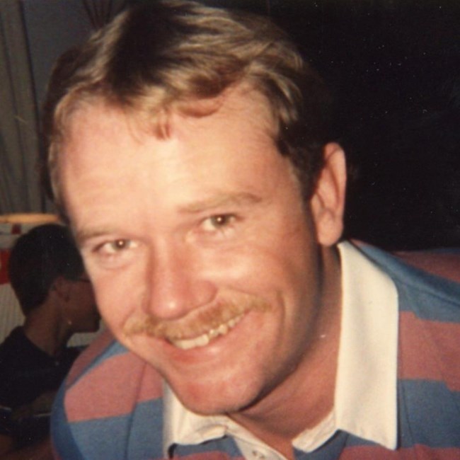 Obituary of Robert Lawrence "Larry" Collins