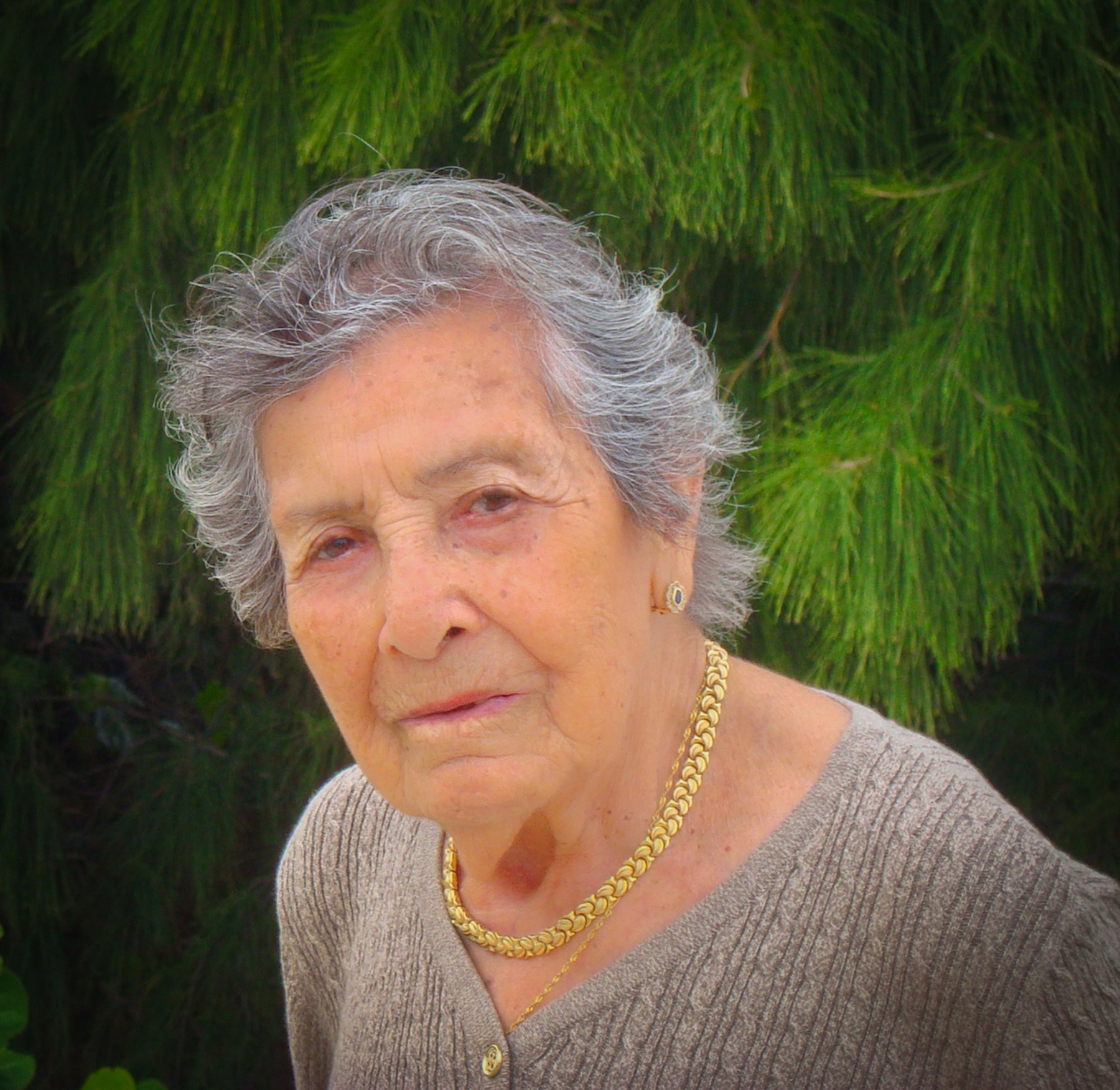 Obituario de Lola Arana