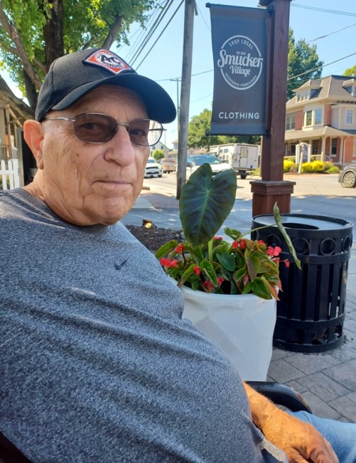 Obituary of Leonard Buyny