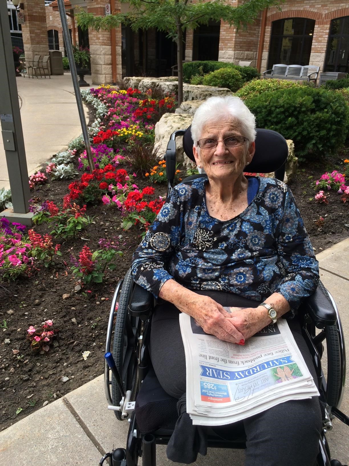 Obituary of Gloria May Connelly