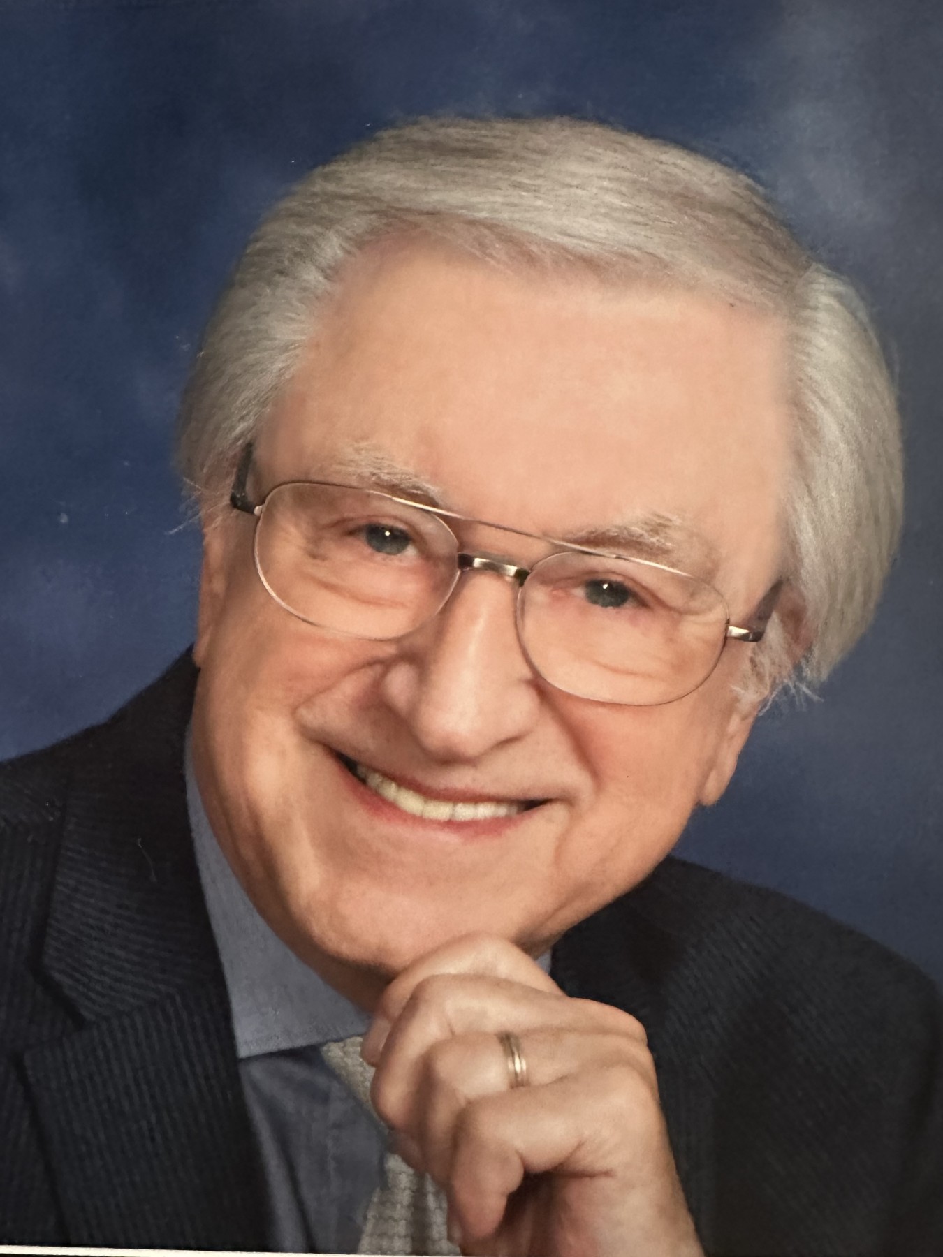 Obituary of Erwin Arthur Hiltscher