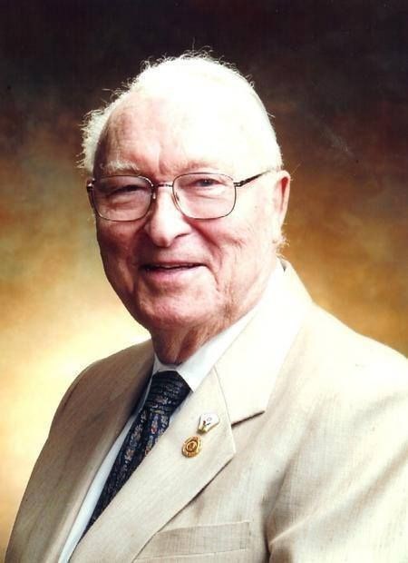 Obituary of Walter Lawrence Prehn