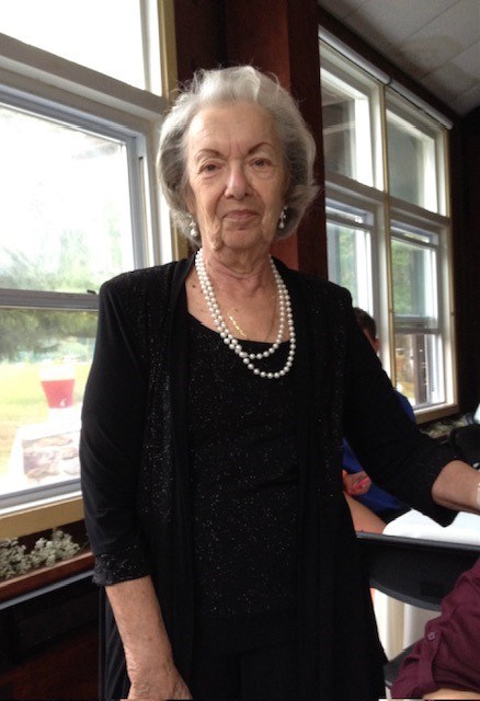 Obituary of Lois B Rolan Revett