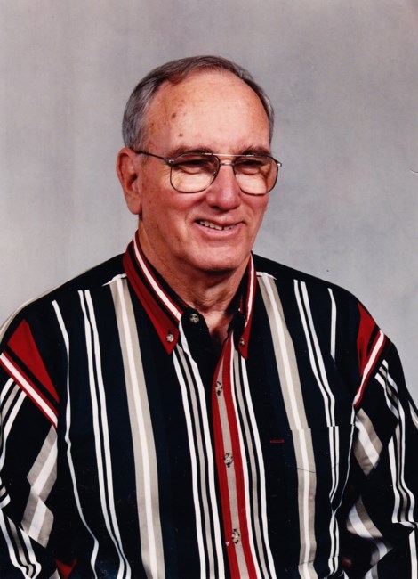 Obituary of Dennis E. Hutchens