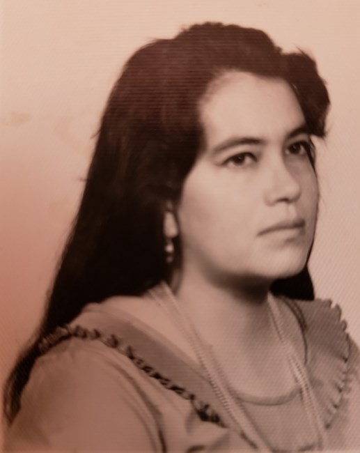 Obituary of Maria Elena Villalobos