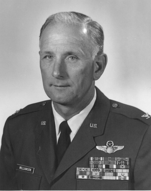 Obituario de Colonel James E. Williamson