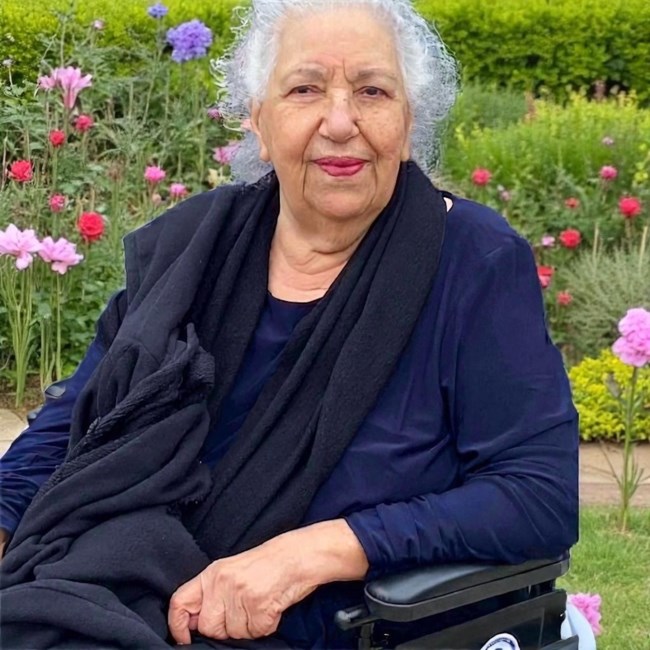 Obituary of Giti (Haghighat) Abbasian