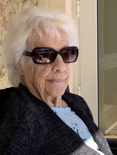 Obituary of Shirley Murray