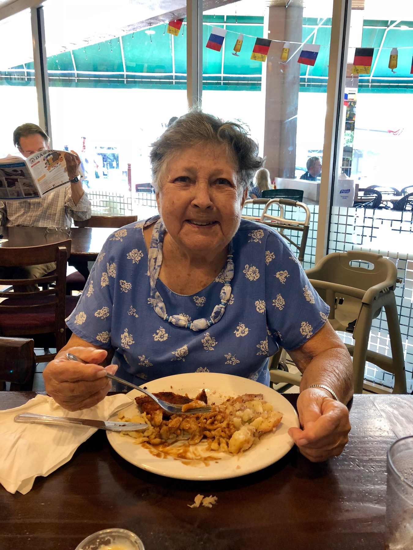 Obituary of Elizabeth Nash