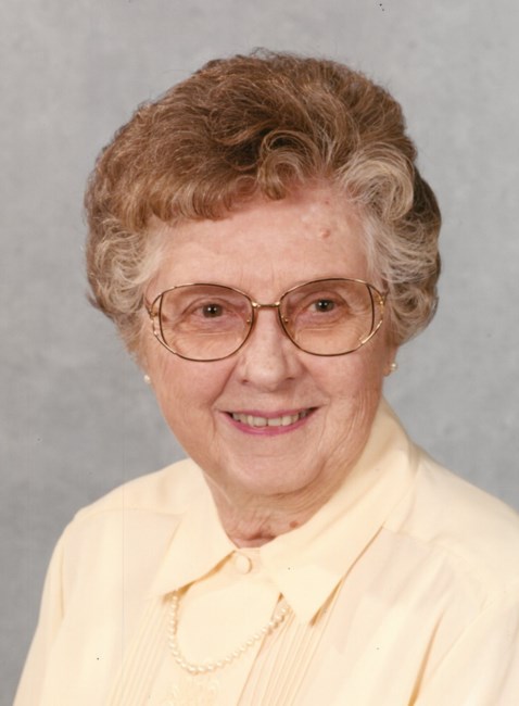 Obituary of Elinor D. Saunders